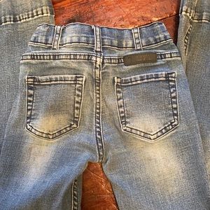 Cowgirl tuff jeans, great play/riding jeans